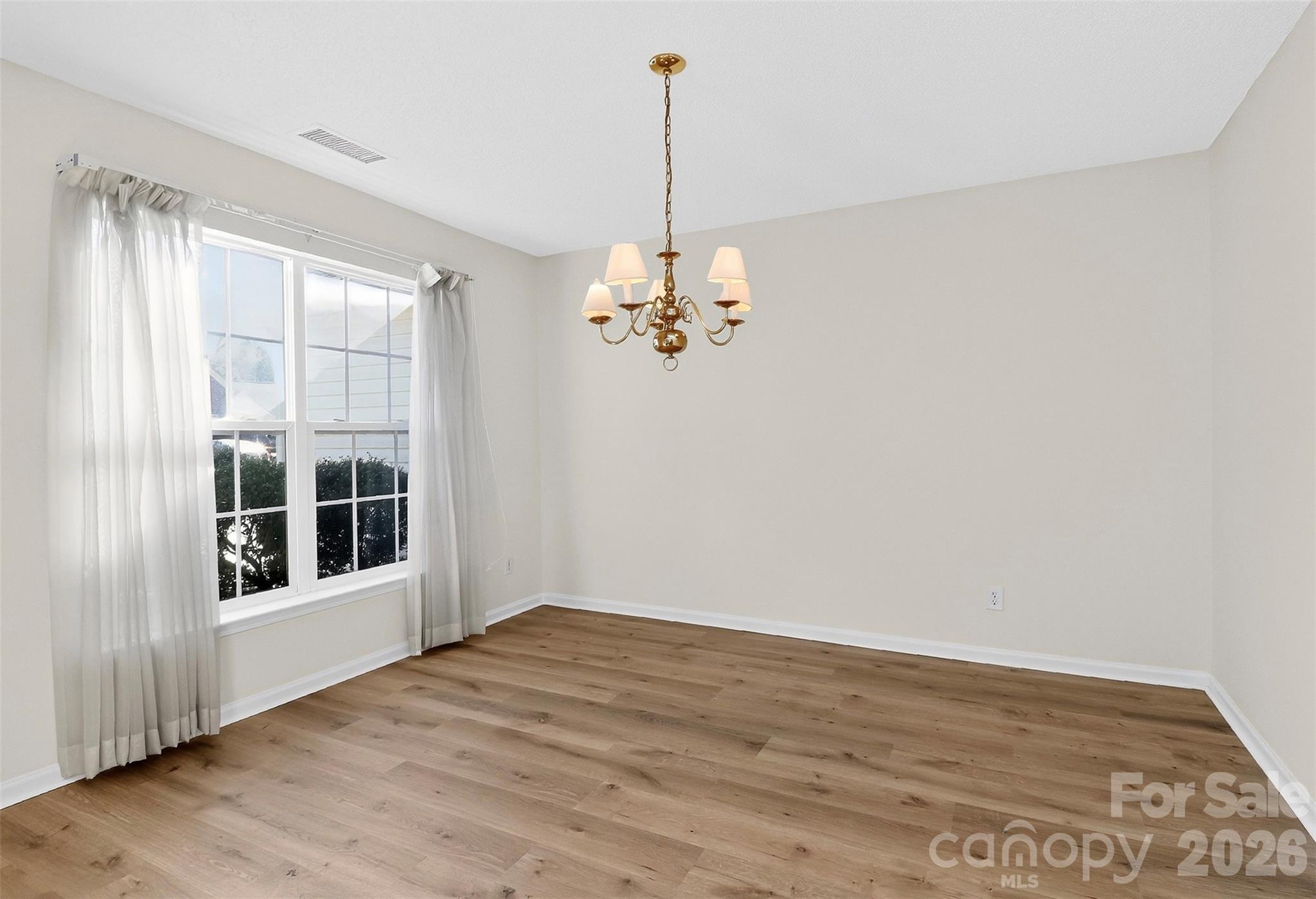 10641 Gold Pan Road Charlotte, NC 28215 - Photo 8 of 37 Gallery Image 8