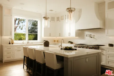 $19,998,000 | 538 Spoleto Drive, Pacific Palisades, CA 90272