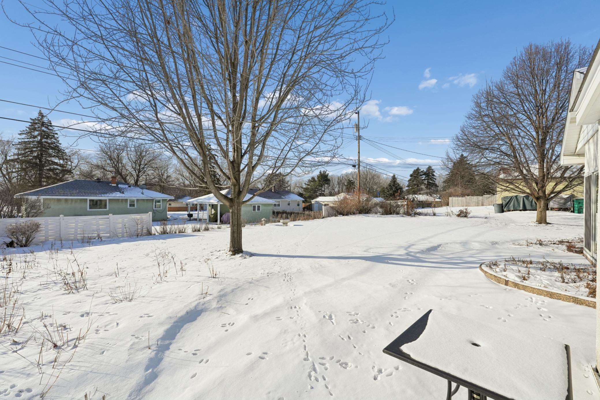 272 Roma Avenue West Roseville, MN 55113 - Photo 19 of 21