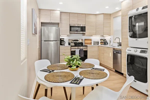 $4,300 | 3043 Oliphant Street, San Diego, CA 92106