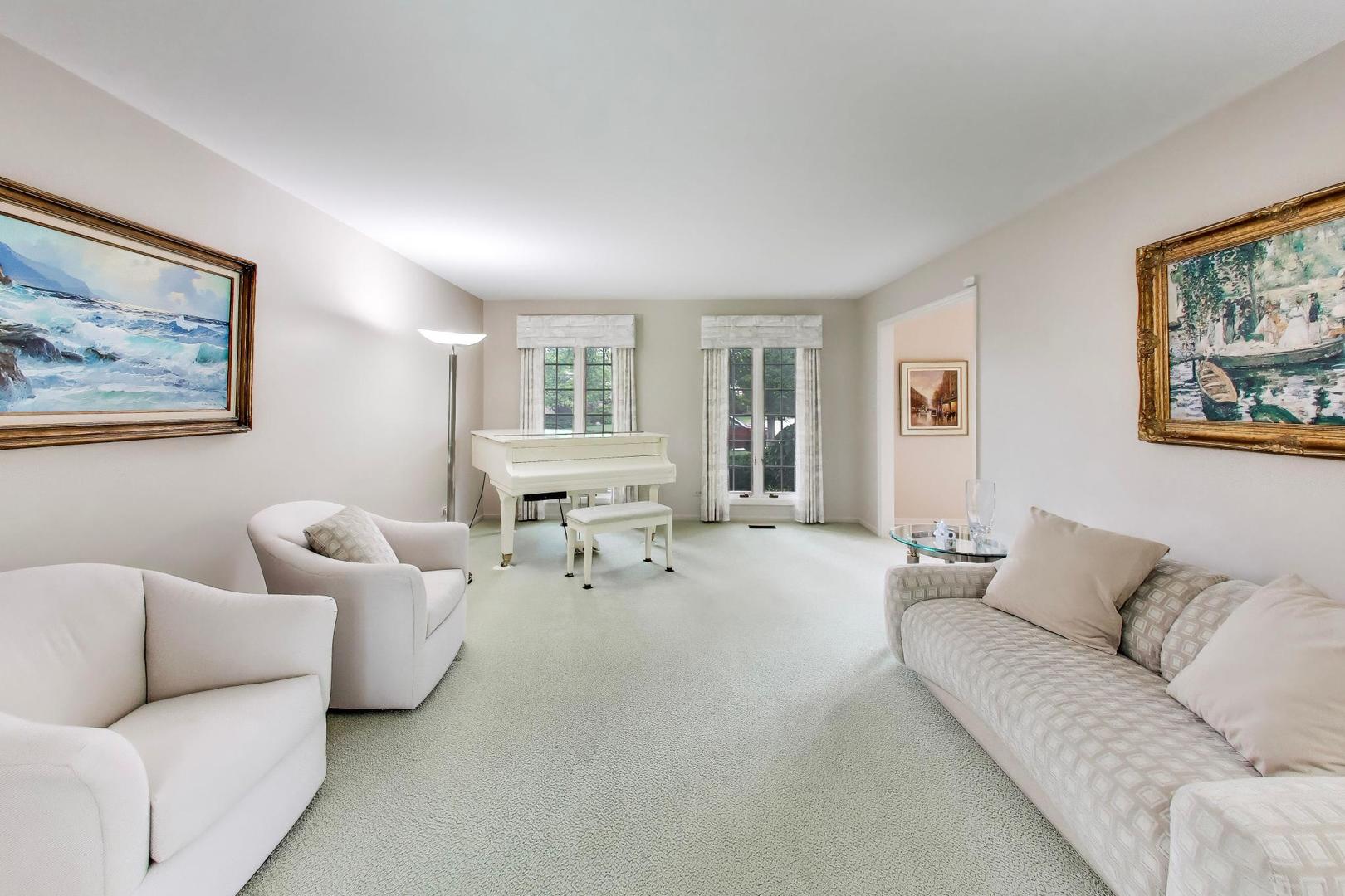 3627 Pebble Beach Road Northbrook, IL 60062 - Photo 4 of 37
