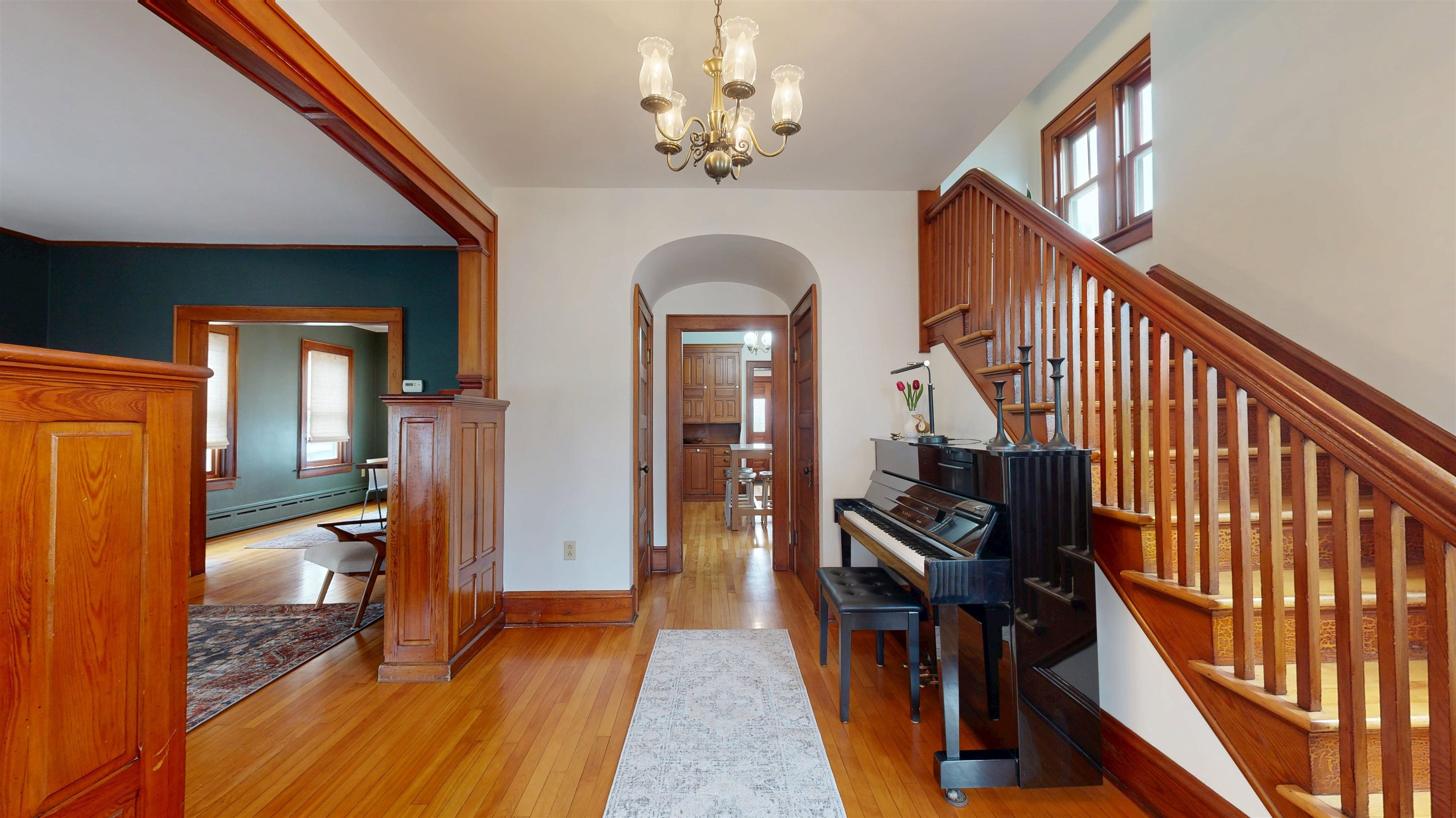 25 University Terrace Burlington, VT 05401 - Photo 2 of 24