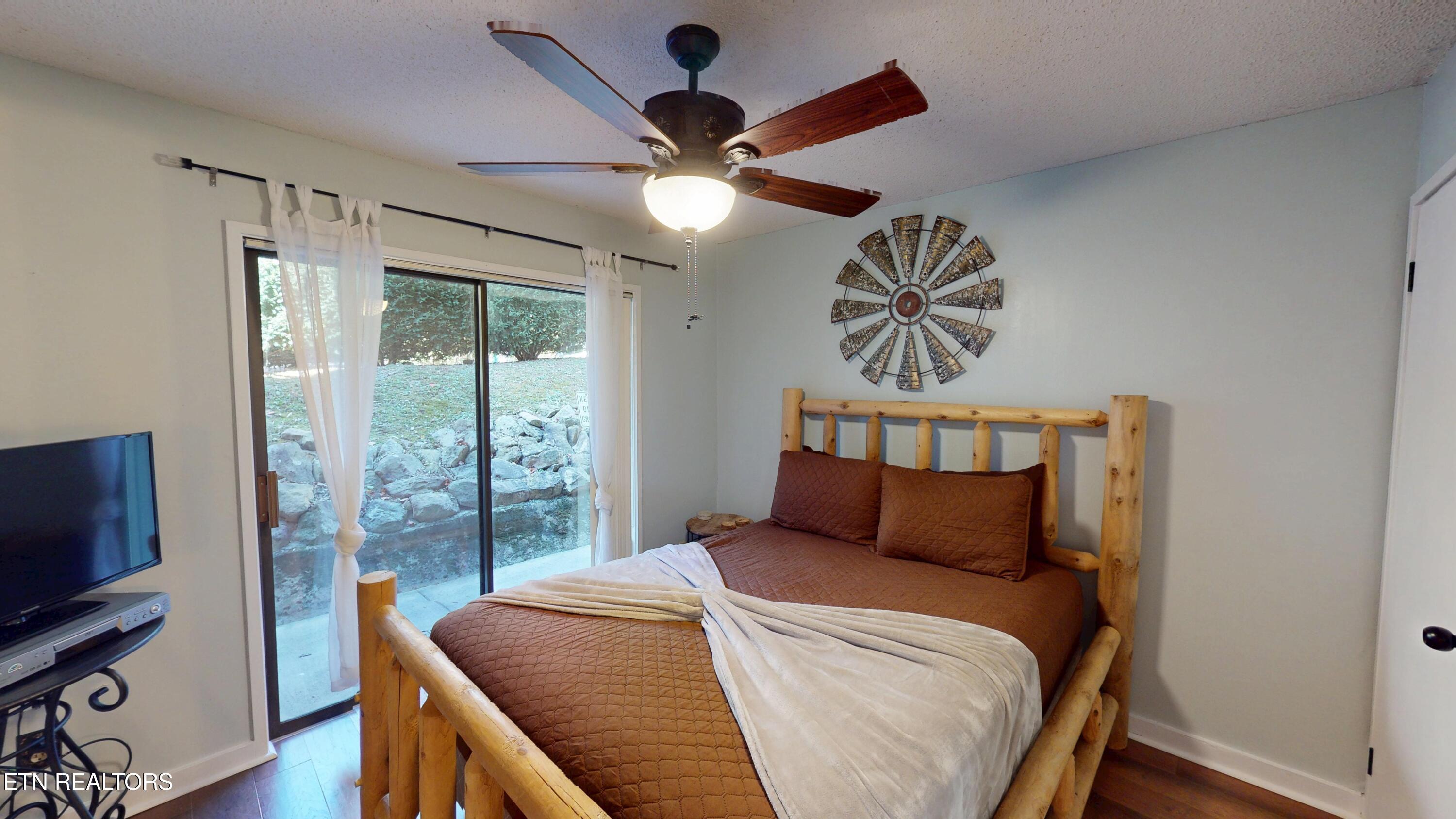 1081 Cove Road, Unit 614 Sevierville, TN 37876 - Photo 15 of 26 1081-Cove-Rd-Sevierville-TN-11082025_142