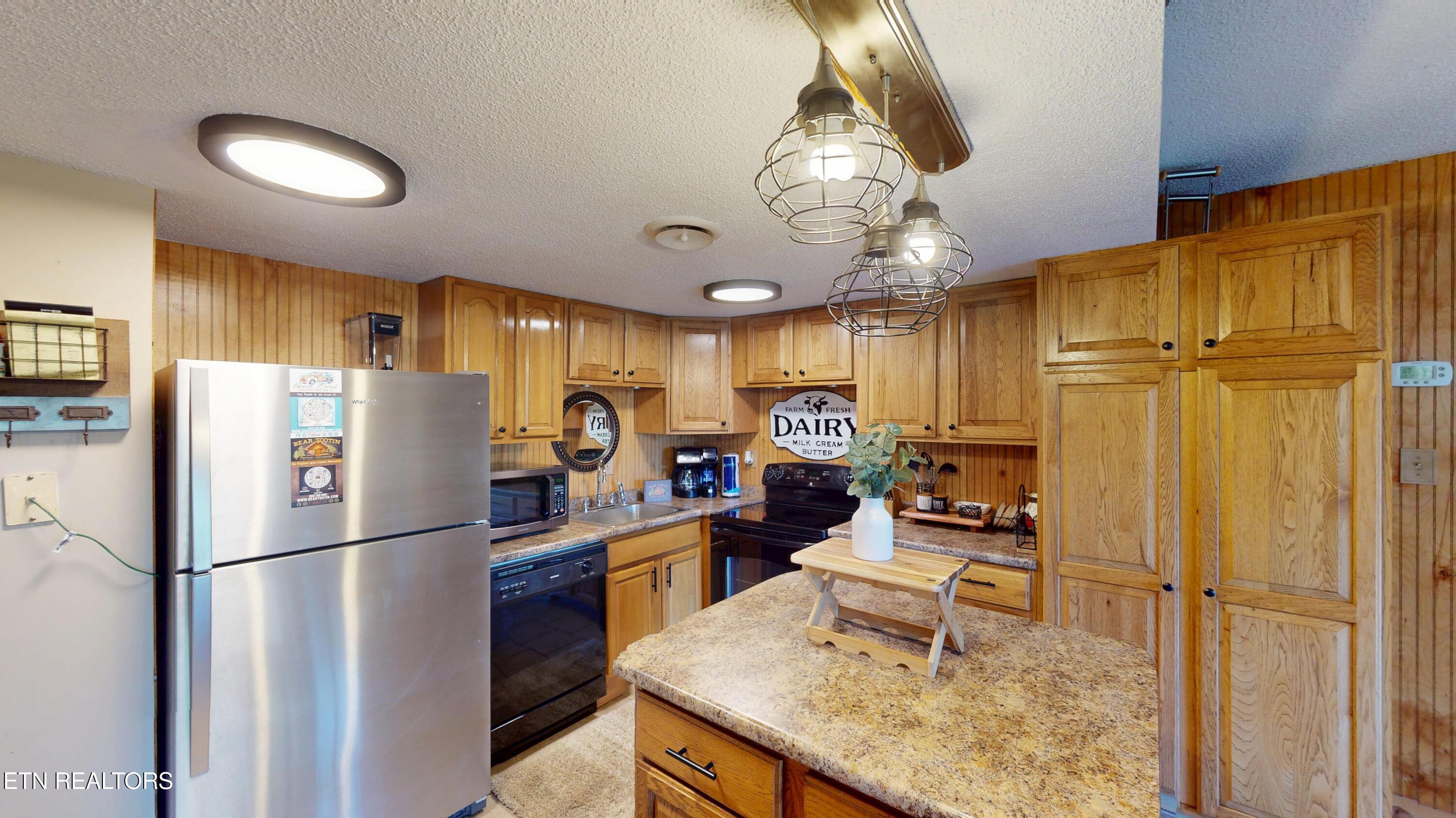 1081 Cove Road, Unit 614 Sevierville, TN 37876 - Photo 10 of 26 1081-Cove-Rd-Sevierville-TN-11082025_142