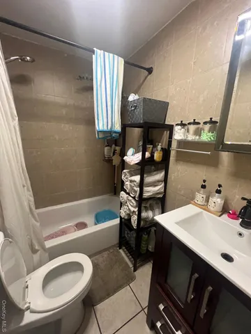 $870,000 | 240 Oakley Avenue, Hempstead, NY 11003