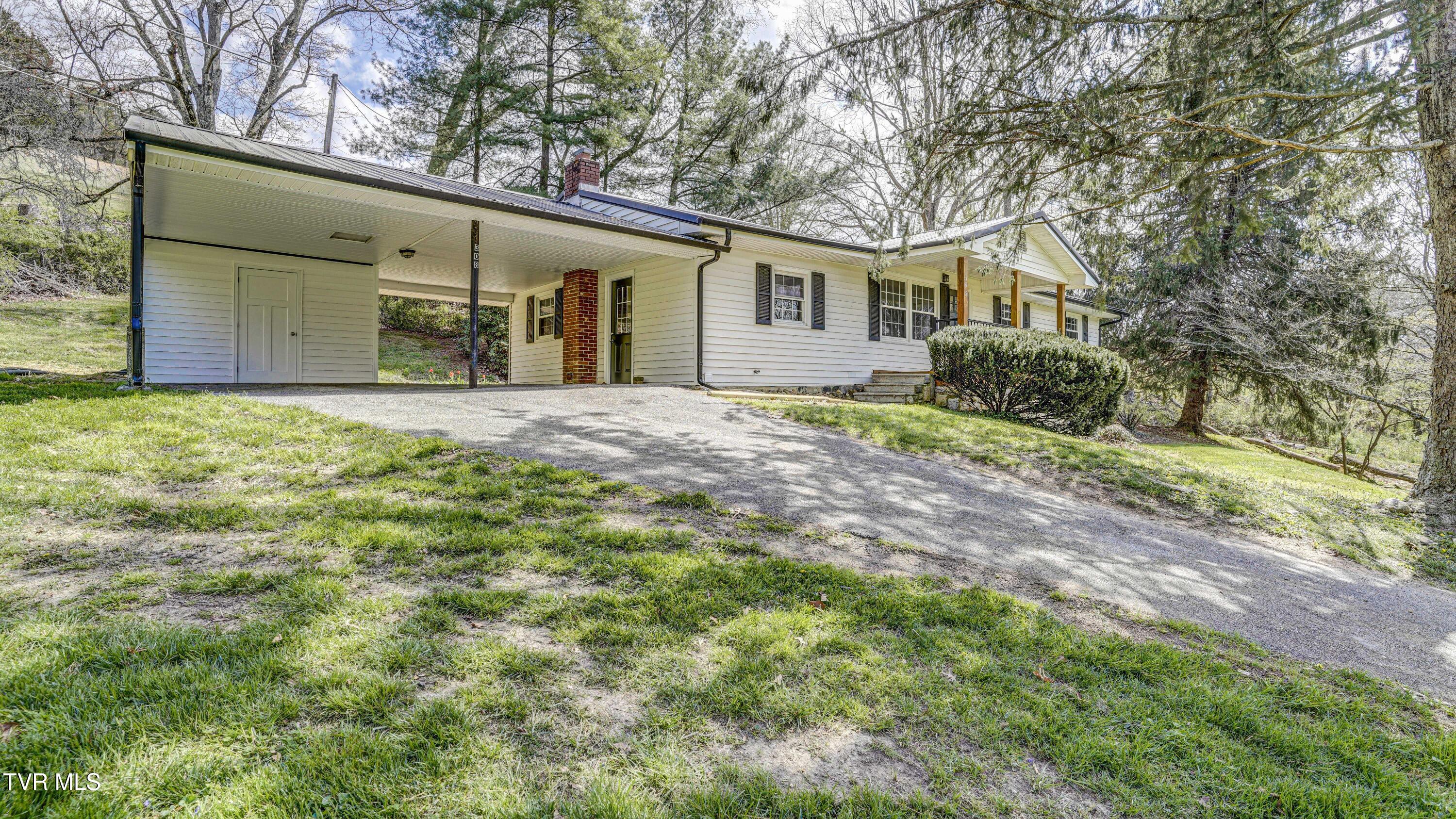 308 Okolona Road Church Hill, TN 37642 - Photo 2 of 48 _DSC2694_5_6_7_8