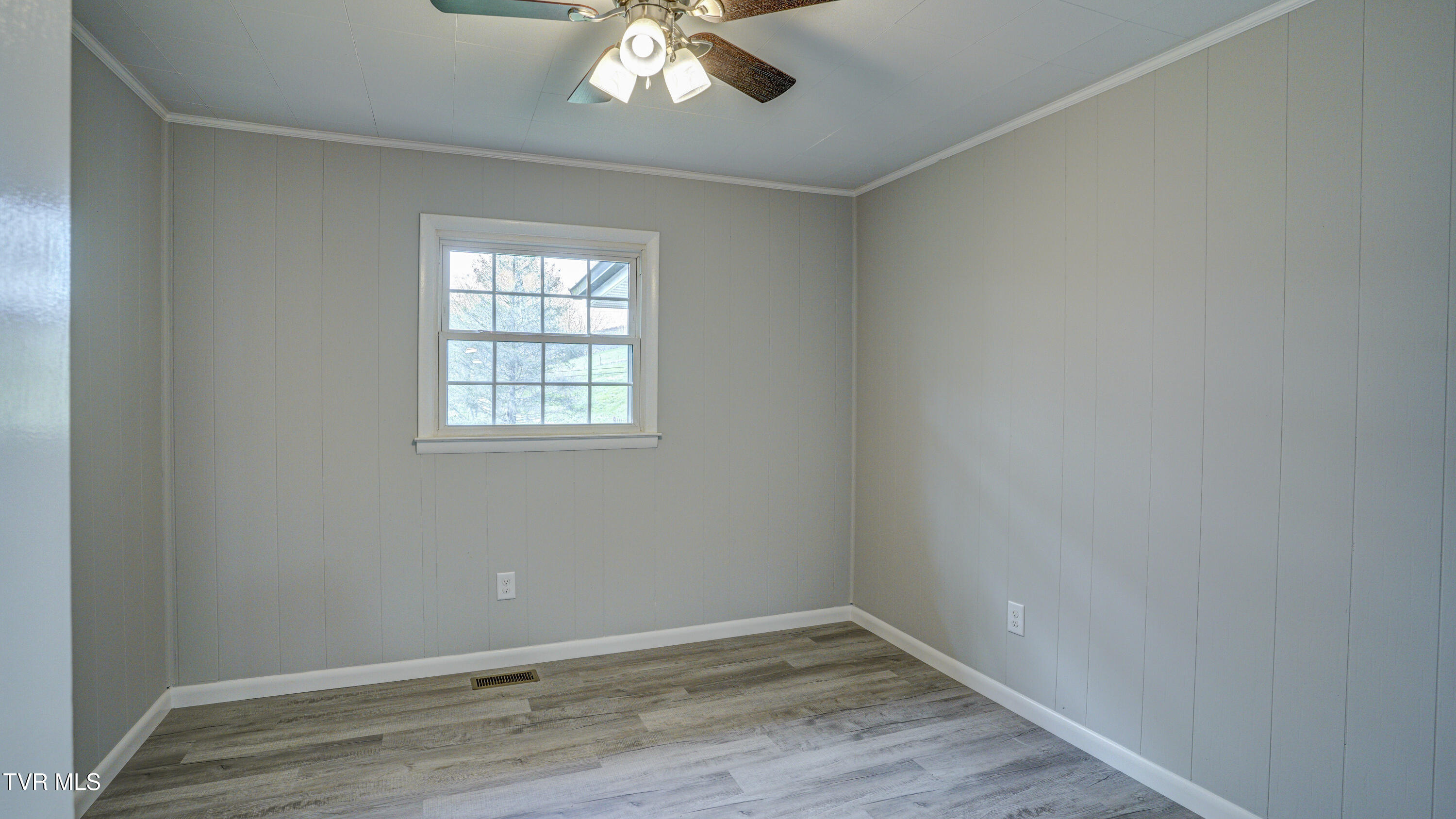 308 Okolona Road Church Hill, TN 37642 - Photo 32 of 48 _DSC2809_10_11_12_13