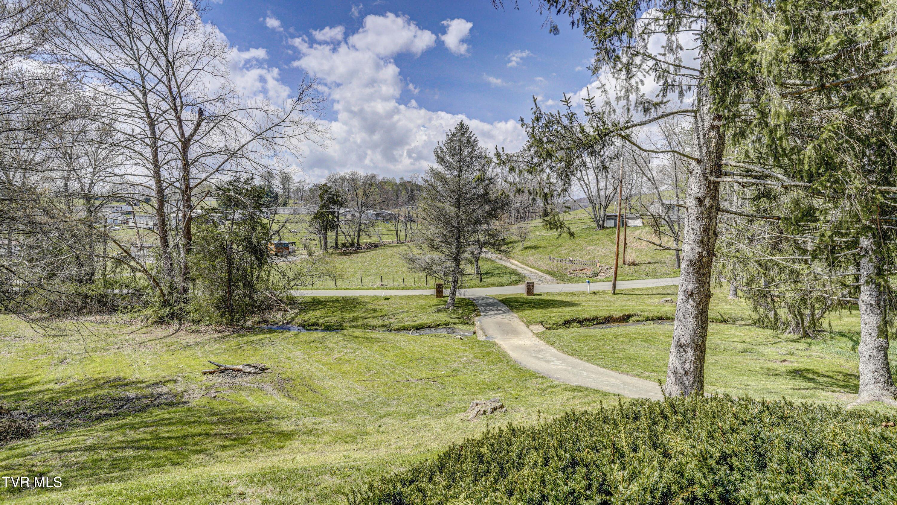 308 Okolona Road Church Hill, TN 37642 - Photo 9 of 48 _DSC2699_700_701_702_703