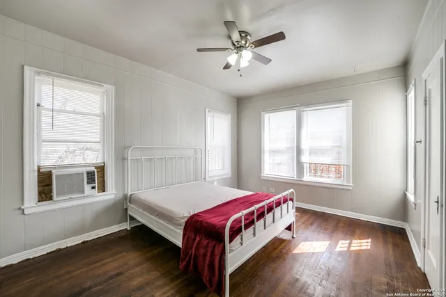 $1,395 | 309 East Lullwood Avenue, San Antonio, TX 78212