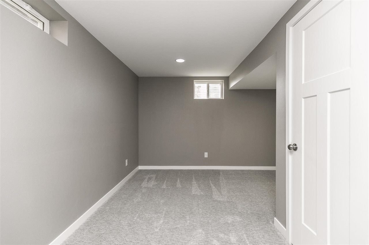 1815 Highland Road Ely, IA 52227 - Photo 30 of 36 Gallery Image 30