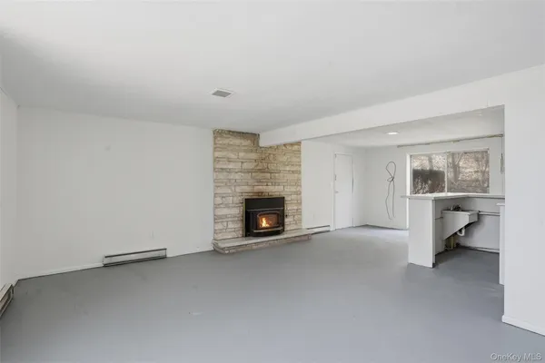 $449,000 | 26 Lauretta Drive, Highland, NY 12528