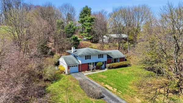 $449,000 | 26 Lauretta Drive, Highland, NY 12528