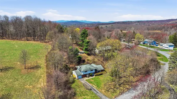 $449,000 | 26 Lauretta Drive, Highland, NY 12528