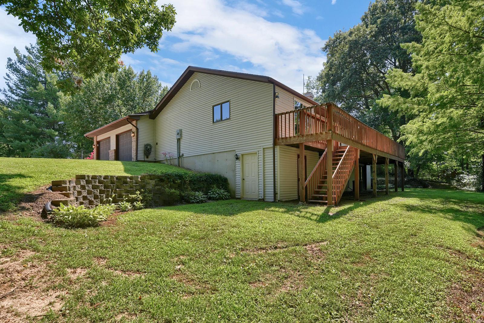 8627 Goshen Road Edwardsville, IL 62025 - Photo 14 of 18