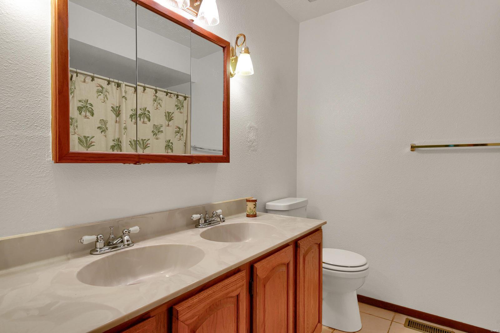 8627 Goshen Road Edwardsville, IL 62025 - Photo 8 of 18