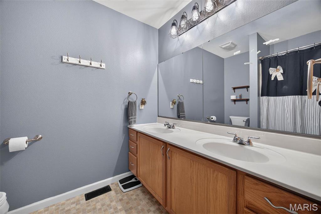 4826 Cedar Spring Drive Highland, IL 62249 - Photo 20 of 54