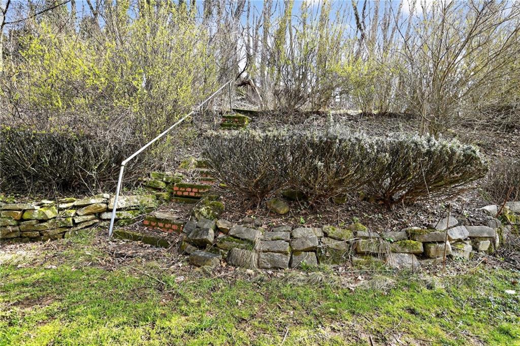 8030 Lincoln Road Verona, PA 15147 - Photo 31 of 34 a view of a yard with wooden fence