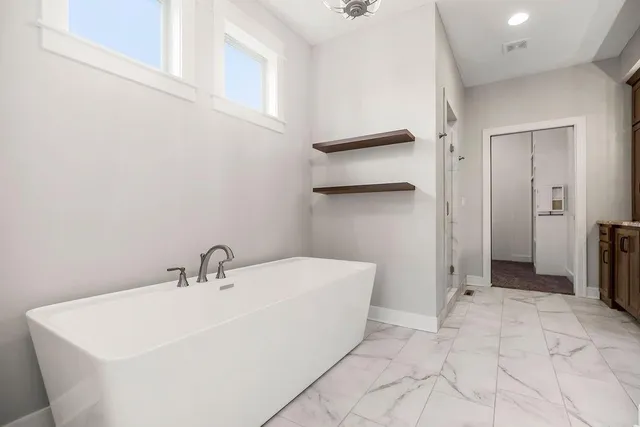 $775,000 | 25738 West 96th Street, Lenexa, KS 66227