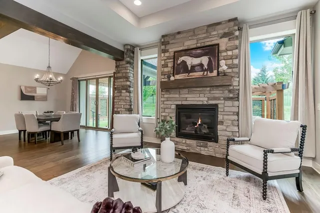 $775,000 | 25738 West 96th Street, Lenexa, KS 66227