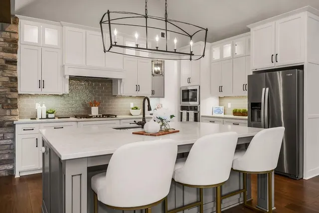 $775,000 | 25738 West 96th Street, Lenexa, KS 66227