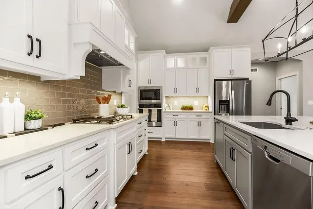 $775,000 | 25738 West 96th Street, Lenexa, KS 66227