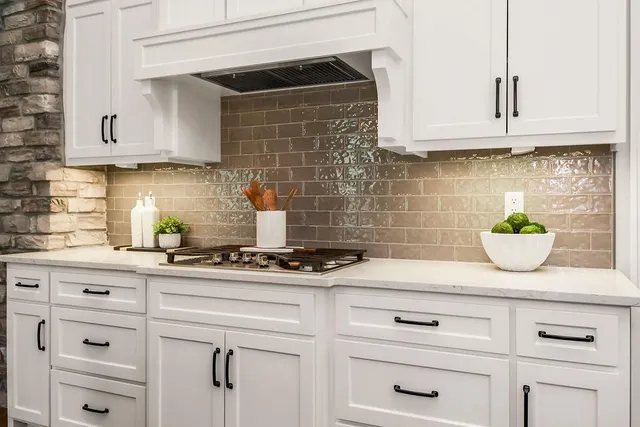 $775,000 | 25738 West 96th Street, Lenexa, KS 66227