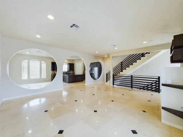 $3,550 | 2609 Lawrence Street, Houston, TX 77008