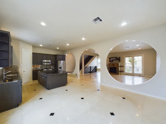 $3,550 | 2609 Lawrence Street, Houston, TX 77008