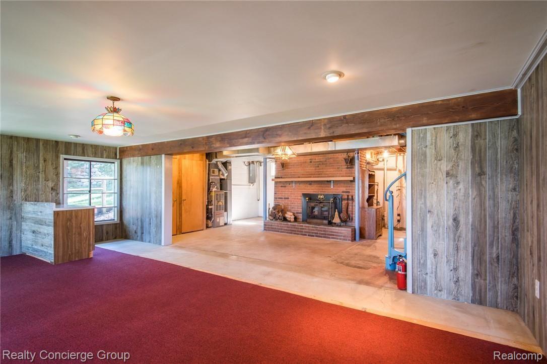 9004 River Valley Road Brighton, MI 48116 - Photo 21 of 34 River Valley-24.jpg
