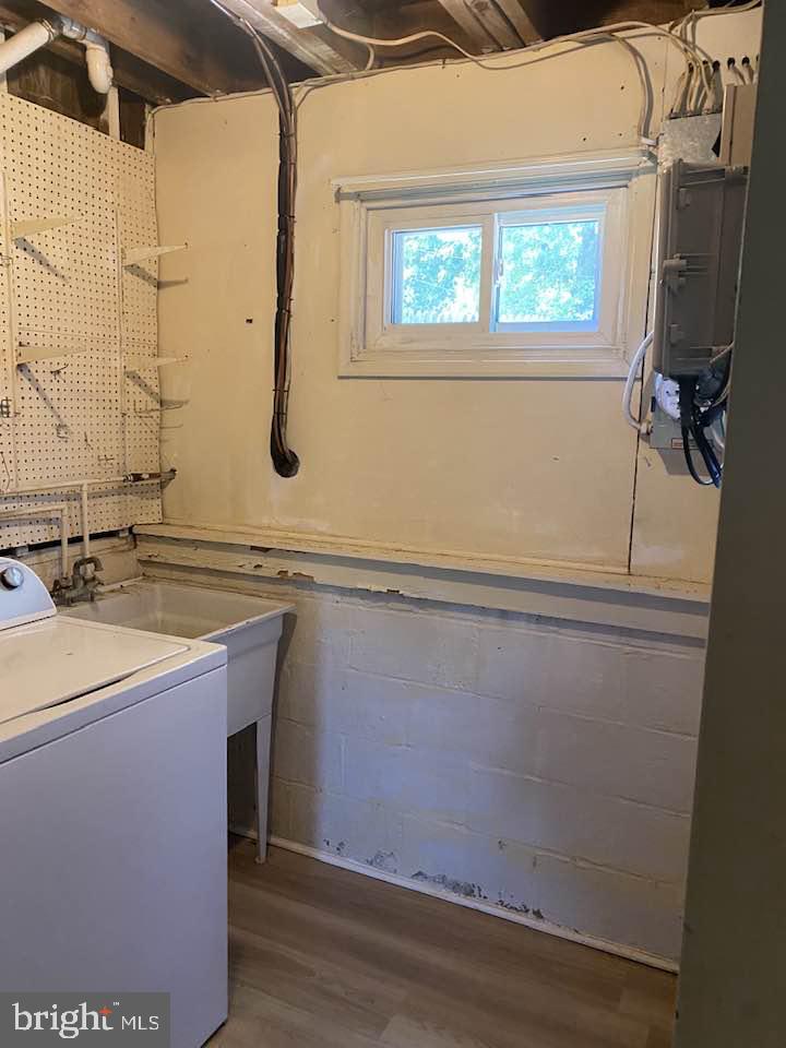 320 Ardmore Road Linthicum Heights, MD 21090 - Photo 5 of 23