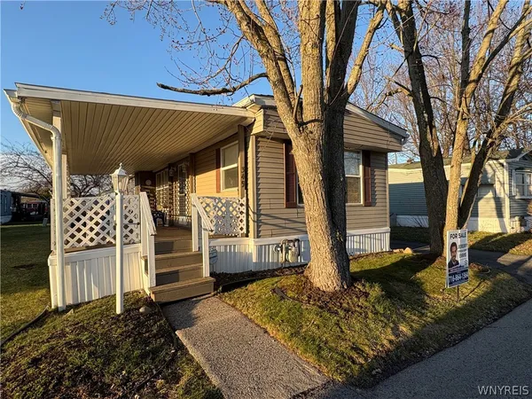 $39,900 | 349 Brookside Drive, Lockport Town, NY 14094