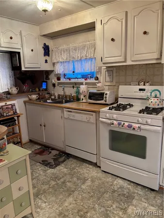 $39,900 | 349 Brookside Drive, Lockport Town, NY 14094