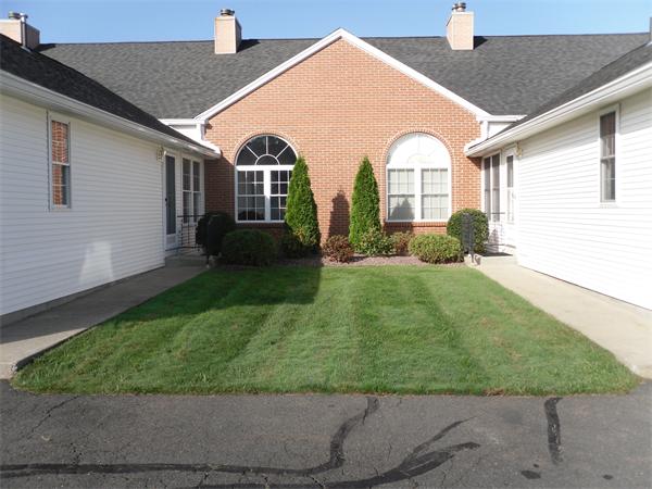 17 F Castle Hills Road, Unit 17 Agawam, MA 01001 - Photo 3 of 17 Gallery Image 3