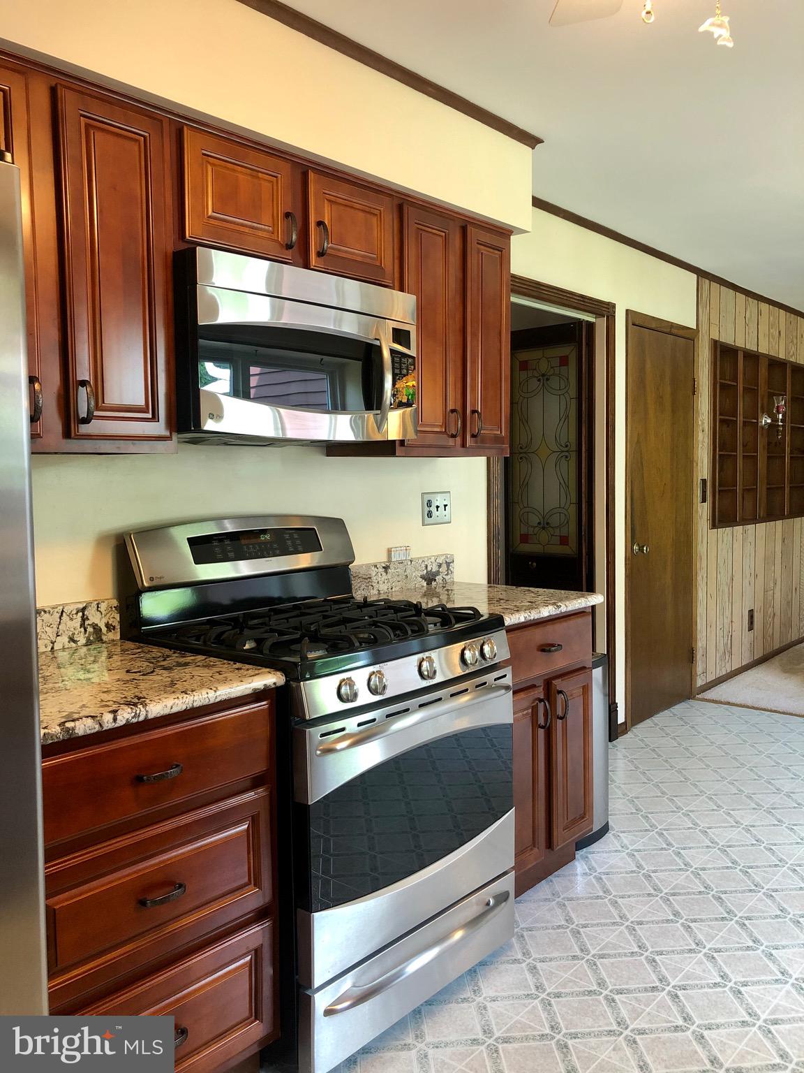 11 Old Farm Road Sicklerville, NJ 08081 - Photo 8 of 30 Kitchen