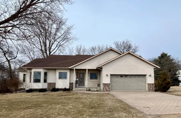 $539,900 | 23541 Kenwood Avenue, Wabasso, MN 56293