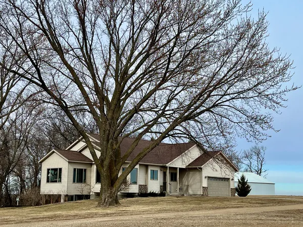$539,900 | 23541 Kenwood Avenue, Wabasso, MN 56293