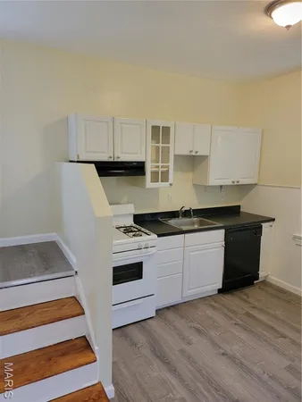 $1,400 | 26 Compton Avenue, Ferguson, MO 63135