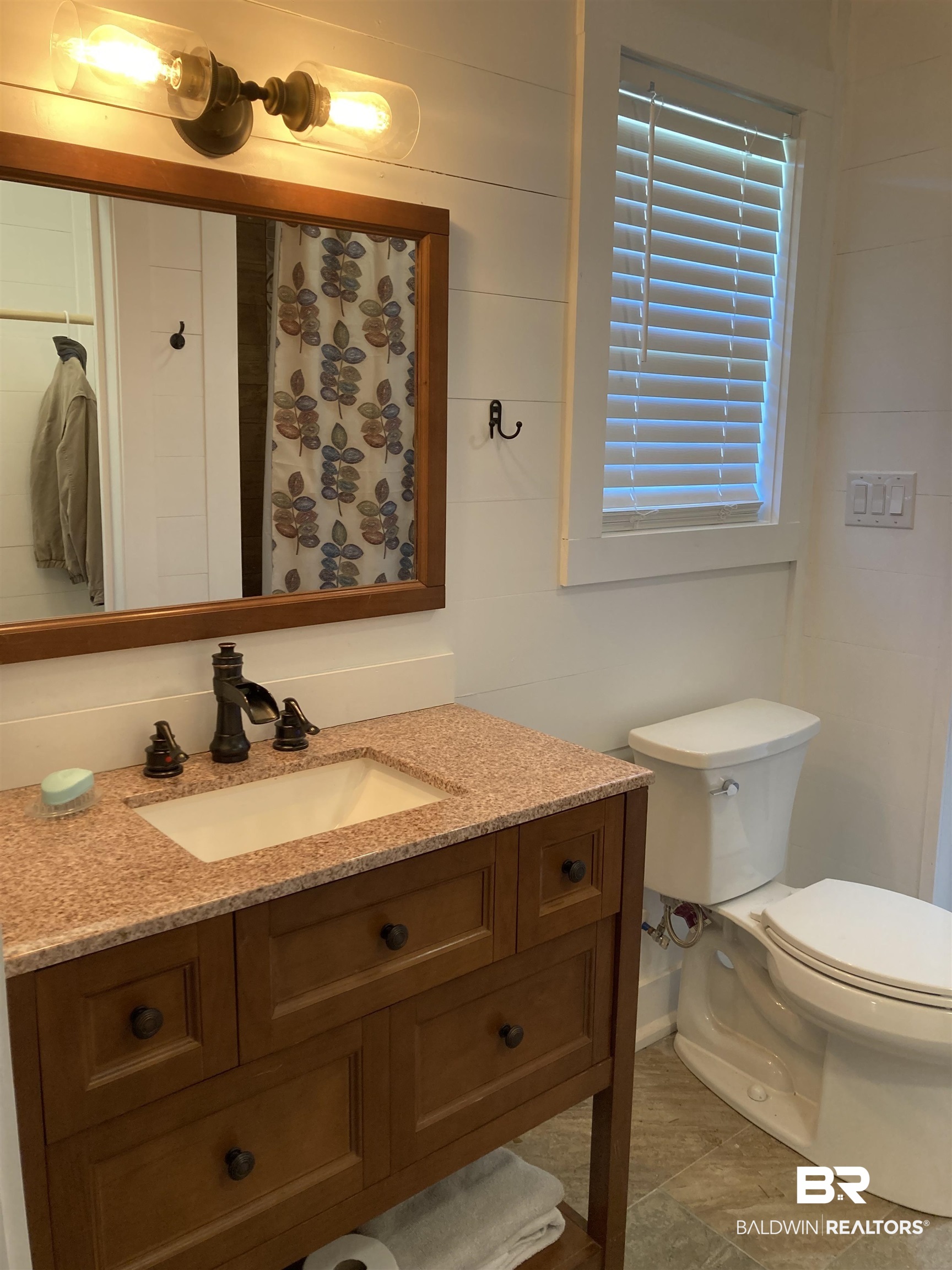 27286 Boaz Road West Loxley, AL 36551 - Photo 19 of 30 Second Bathroom