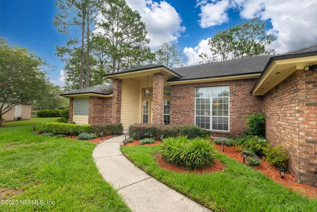 $359,900 | 10526 Pebble Beach Court, Jacksonville, FL 32222