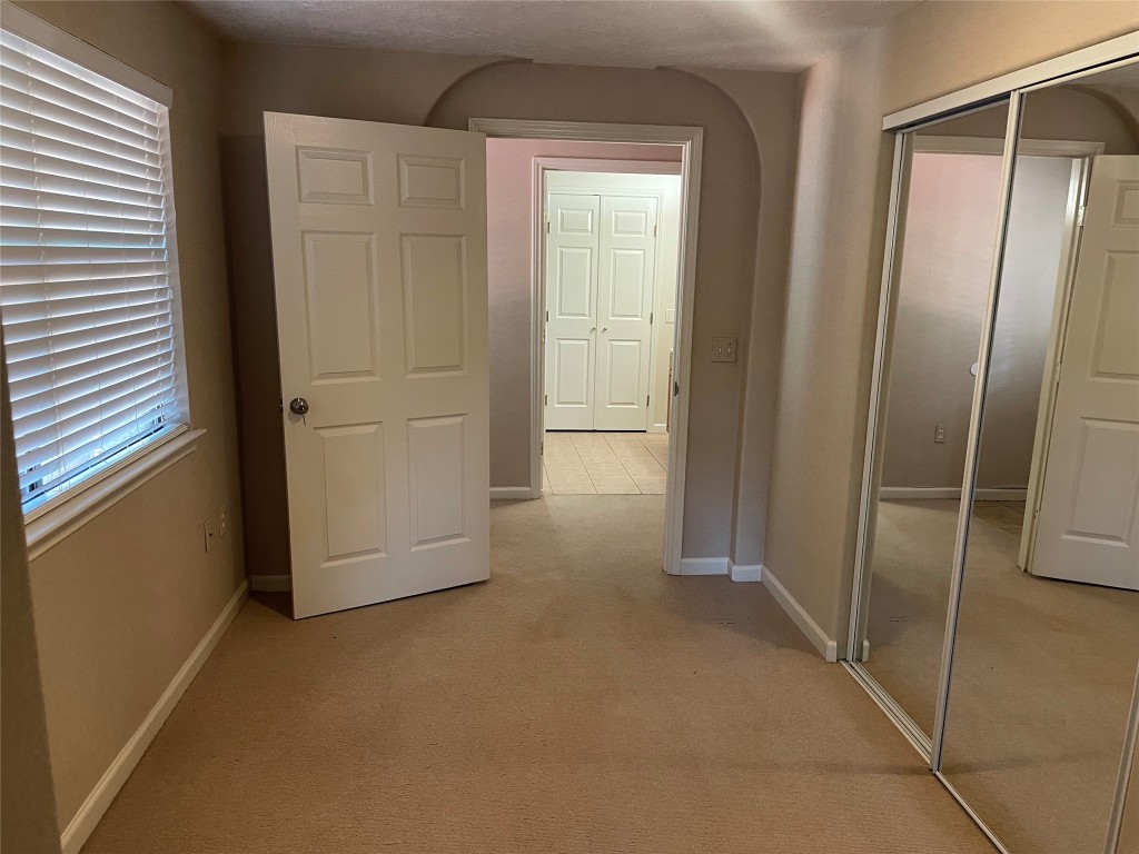 302 Somerset Conroe, TX 77316 - Photo 12 of 22