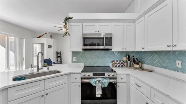 $389,000 | 6371 Alamanda Hills Drive, Lakeland, FL 33813