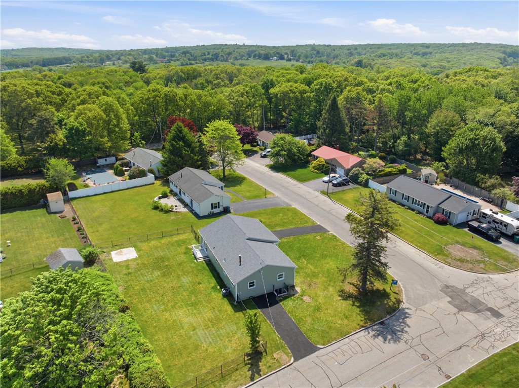 10 Wagon Wheel Lane Woonsocket, RI 02895 - Photo 16 of 50