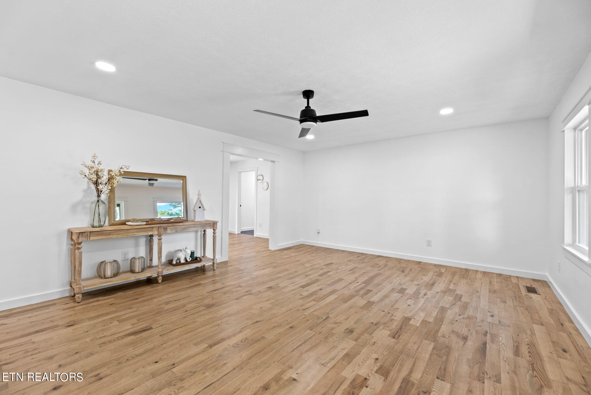 386 McKinney Road La Follette, TN 37766 - Photo 8 of 46 5-web-or-mls-McKnny386 (30)