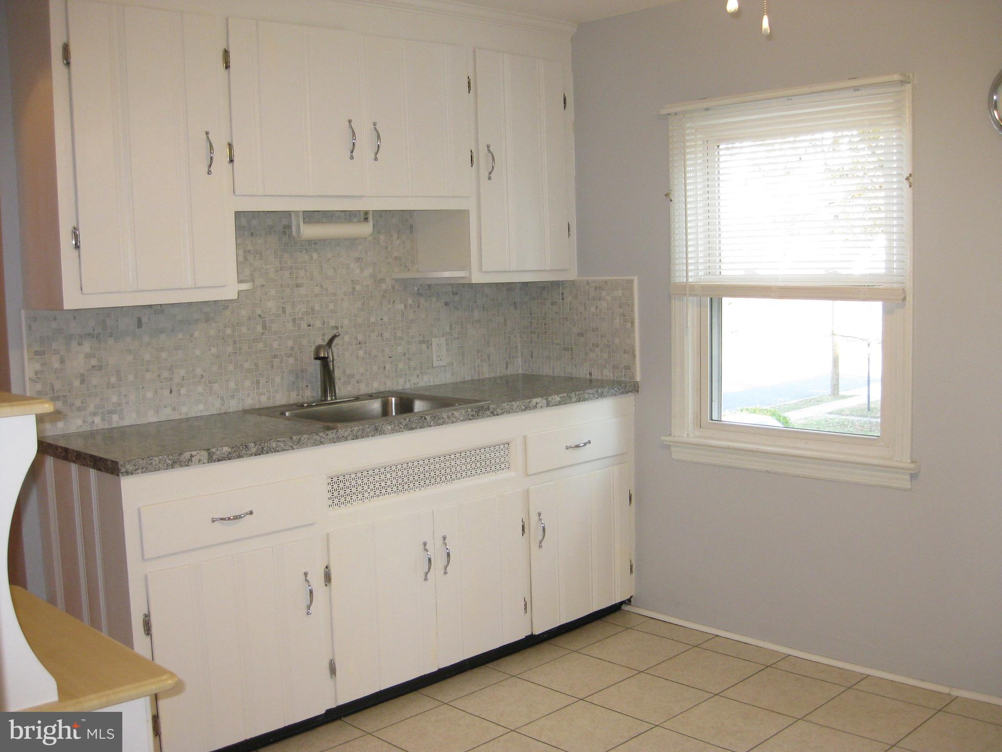 715 Whitehorse Mercerville Road, Unit 2 Hamilton, NJ 08610 - Photo 4 of 7 Kitchen