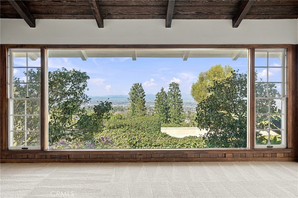 72 Saddleback Road Rolling Hills, CA 90274 - Photo 9 of 51 Gallery Image 9