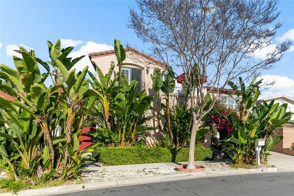 $2,286,000 | 5101 Chateau Circle, Irvine, CA 92604