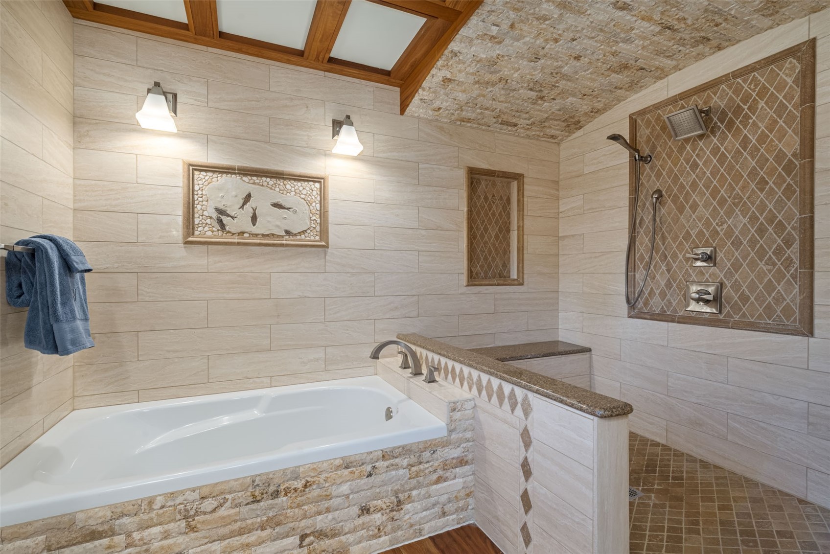 57415 Clara Way Clark, CO 80428 - Photo 13 of 38 Primary En-suite Bath