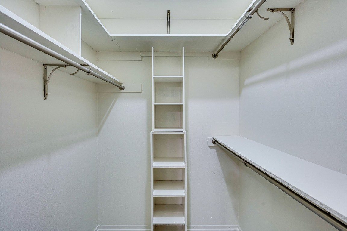 908 Poplar Street, Unit 208 Austin, TX 78705 - Photo 22 of 26 a view of an empty walk in closet