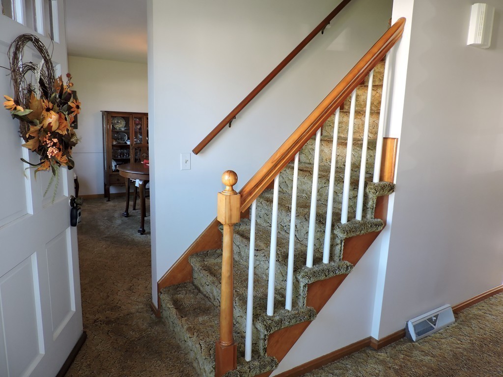 140 Clover Road Ludlow, MA 01056 - Photo 3 of 20 Gallery Image 3