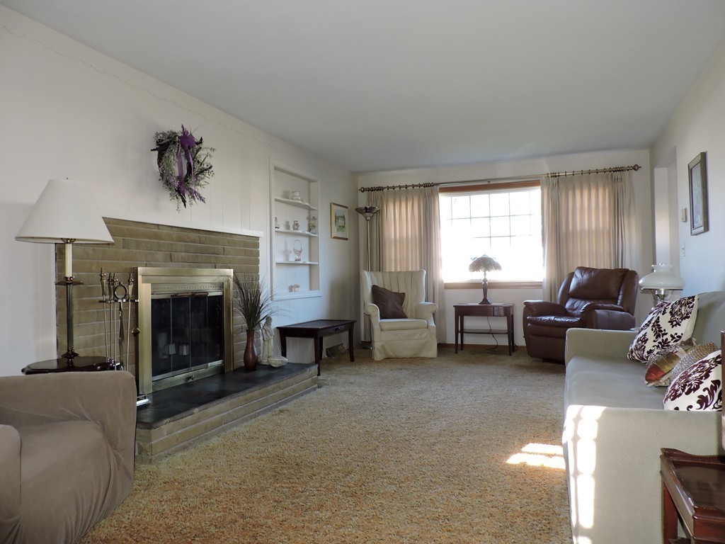 140 Clover Road Ludlow, MA 01056 - Photo 7 of 20 Gallery Image 7